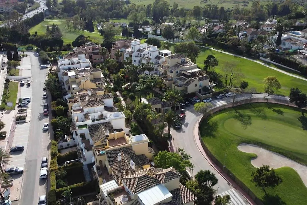 Atico Nuevo En Lujosa Urbanizacion Junto A Restaurantes Y Cafeterias Apartment Marbella