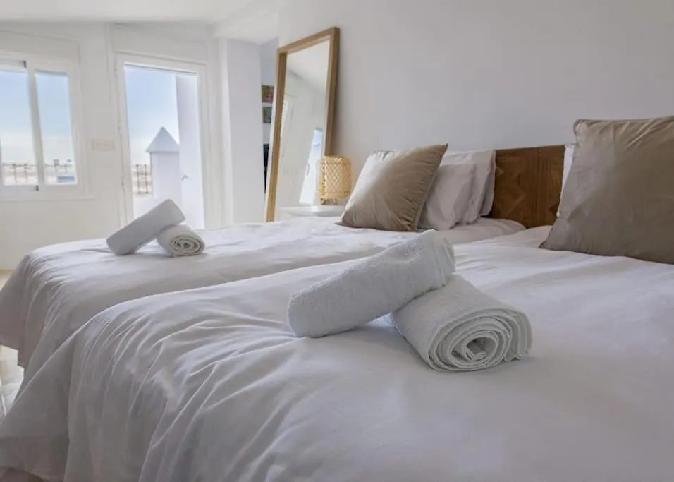 Atico Nuevo En Lujosa Urbanizacion Junto A Restaurantes Y Cafeterias Apartment Marbella 0*,  Spain